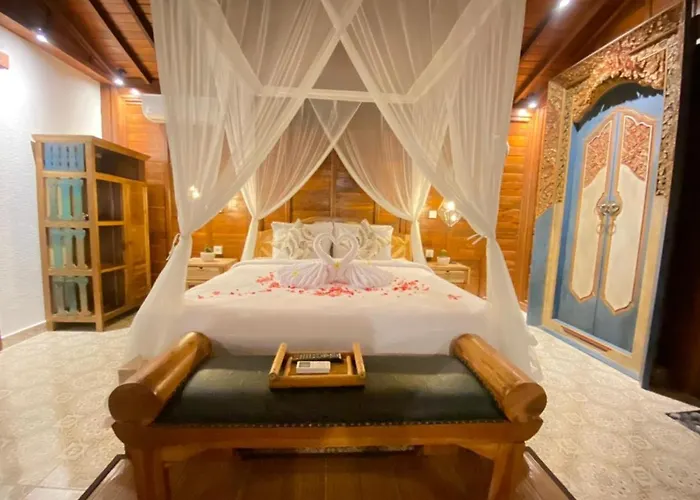 Hotel Barong Bali With Floating Breakfast