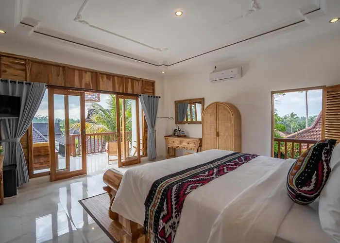 Barong Bali With Floating Breakfast Hotel