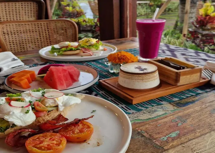 Barong Bali With Floating Breakfast Hotel