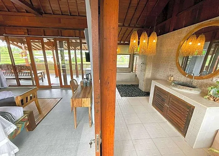 Hotel Barong Bali With Floating Breakfast 4*